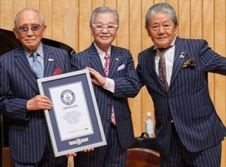 ゴールデン・シニア・トリオ-500x369.jpg